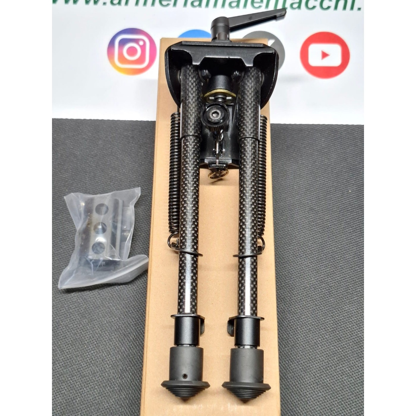 BIPIEDE TIPO HARRIS BASCULANTE  da 23 a 33 cm in Fibra di Carbonio