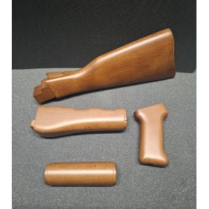 AK-47 Set di Calcio + Asta in Legno